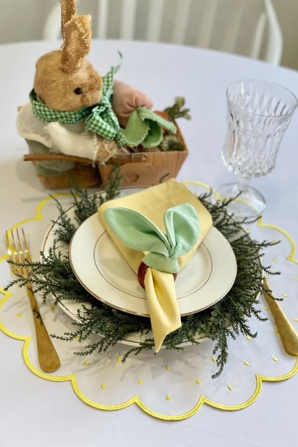 Spring Table Decor 26