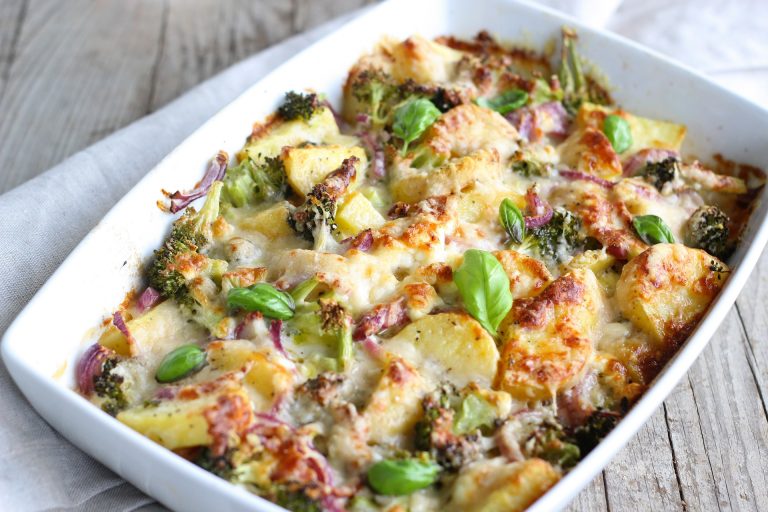 25 Easy Casserole Recipes That Will Save You Time and Money
