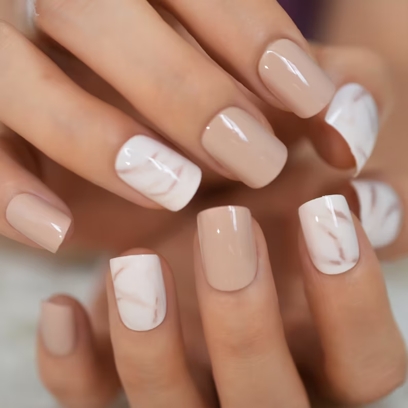 59 Best Short Nail Designs To Wear Everyday 10 image 47
