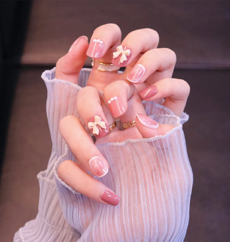59 Best Short Nail Designs To Wear Everyday 24 image 63
