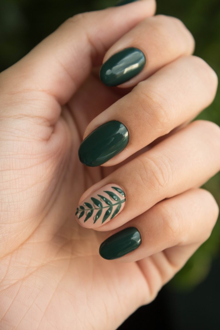 25 Amazing Dark Green Nail Designs to Impress Everyone