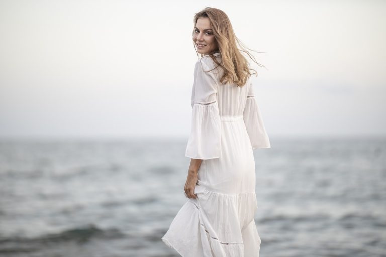25 Gorgeous Wedding Guest Dresses for Wedding Season