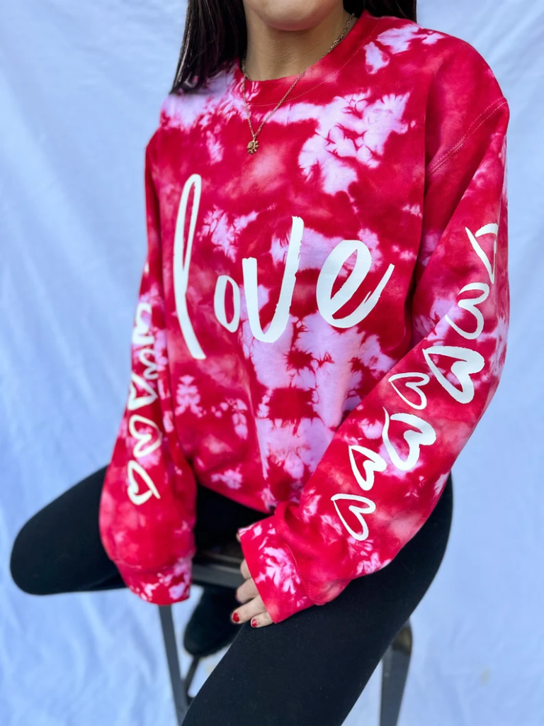 51 Cute Women's Valentines Day Sweatshirts To Look Full of Love 62 image 16
