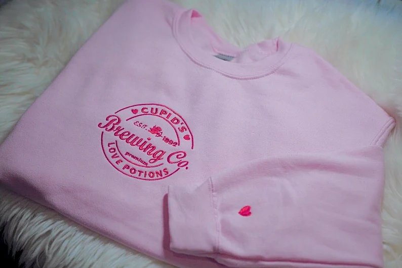 51 Cute Women's Valentines Day Sweatshirts To Look Full of Love 69 image 24