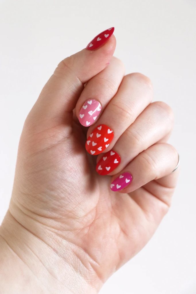 35 Beautiful Heart Nail Designs To Spread Your Love 7 image 27