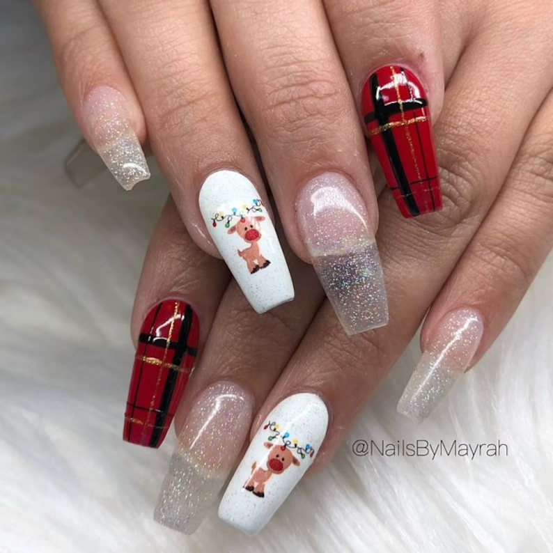 50 Festive and Fabulous Christmas Nail Art Ideas to Jingle Your Way Into the Holiday Season 3 image 567