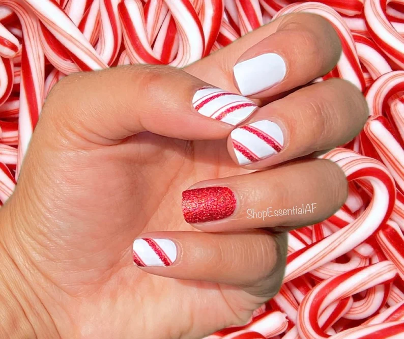 50 Festive and Fabulous Christmas Nail Art Ideas to Jingle Your Way Into the Holiday Season 9 image 574