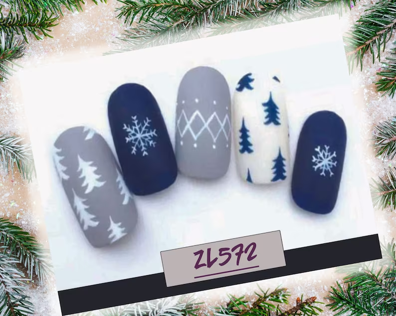 50 Festive and Fabulous Christmas Nail Art Ideas to Jingle Your Way Into the Holiday Season 18 image 586