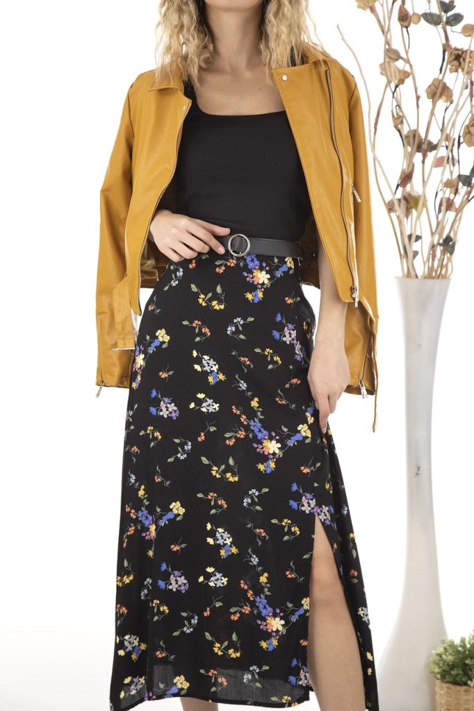 25 Spring Outfit Inspiration for Every Occasion 1 spring outfits woman fashion
